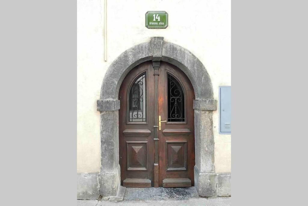 Old Town 14 Apartment Ljubljana Exterior photo